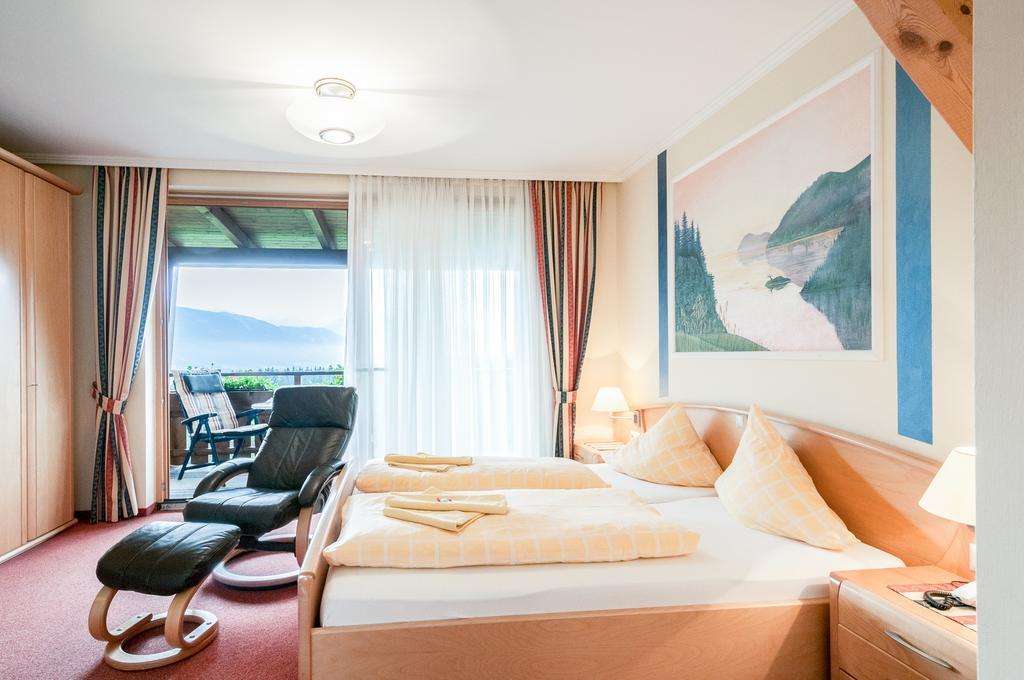 Hotel Landhof Simeter Gmbh Шпітталь-ан-дер-Драу Номер фото